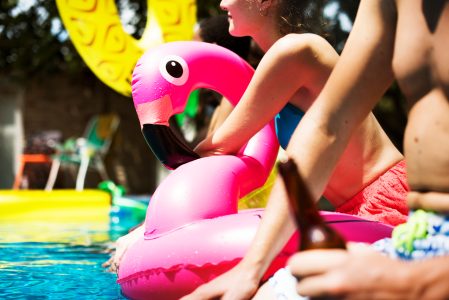 Wypoczynek na wakacje – dlaczego warto wybrać aquapark?